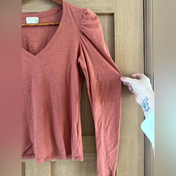 Nation LTD Elizabeth Puff Sleeve Long Sleeve Tee Women’s size Small FLAWS - Picture 3 of 10
